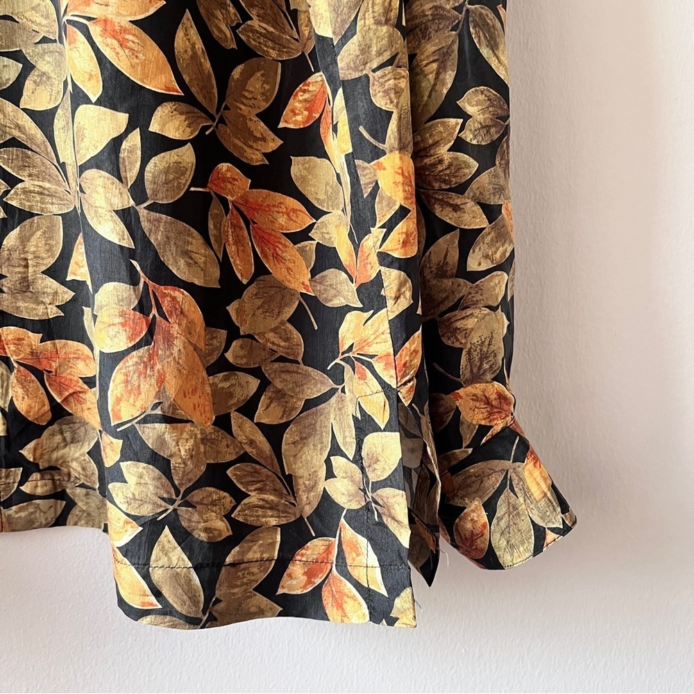 Vintage Stunt 90’s 100% Silk Leaf Print Blouse Size S - Picture 4 of 11